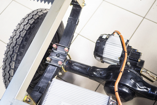 Грузовой электротрицикл Rutrike КАРГО Кабина 1500 60V1000W